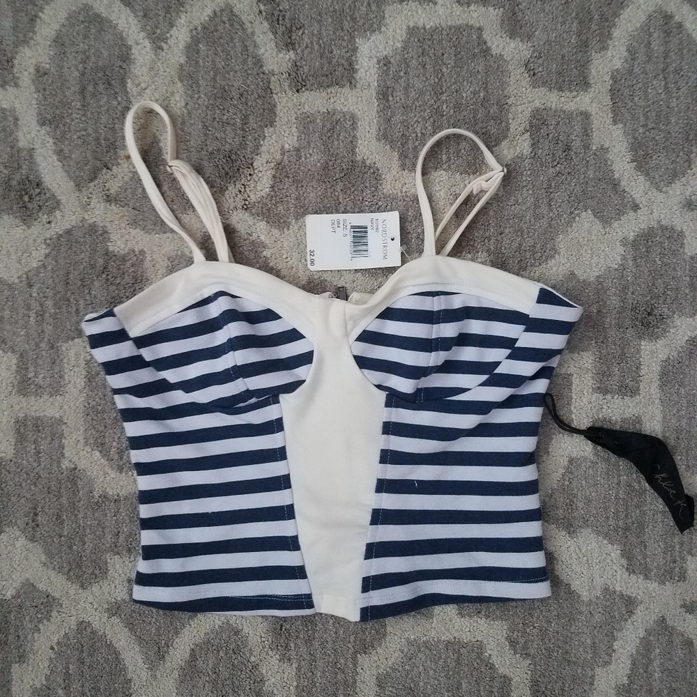 Crop top
